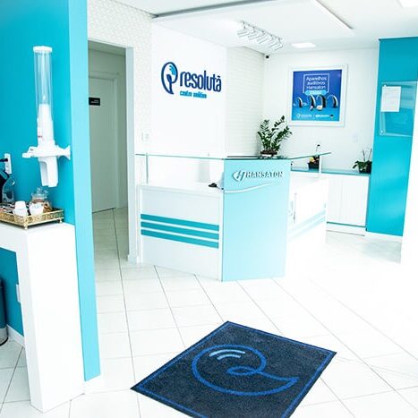 AparelhosAuditivos_Resoluta_03